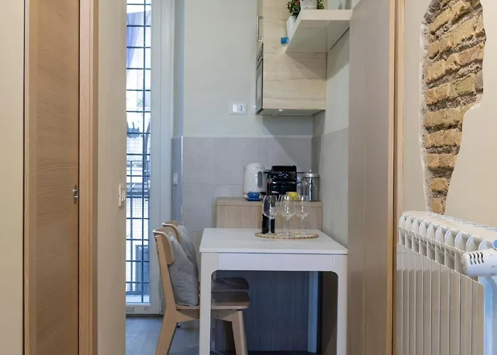 A Due Passi Dal Colosseo Appartement *