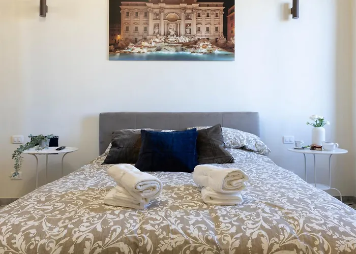 A Due Passi Dal Colosseo *